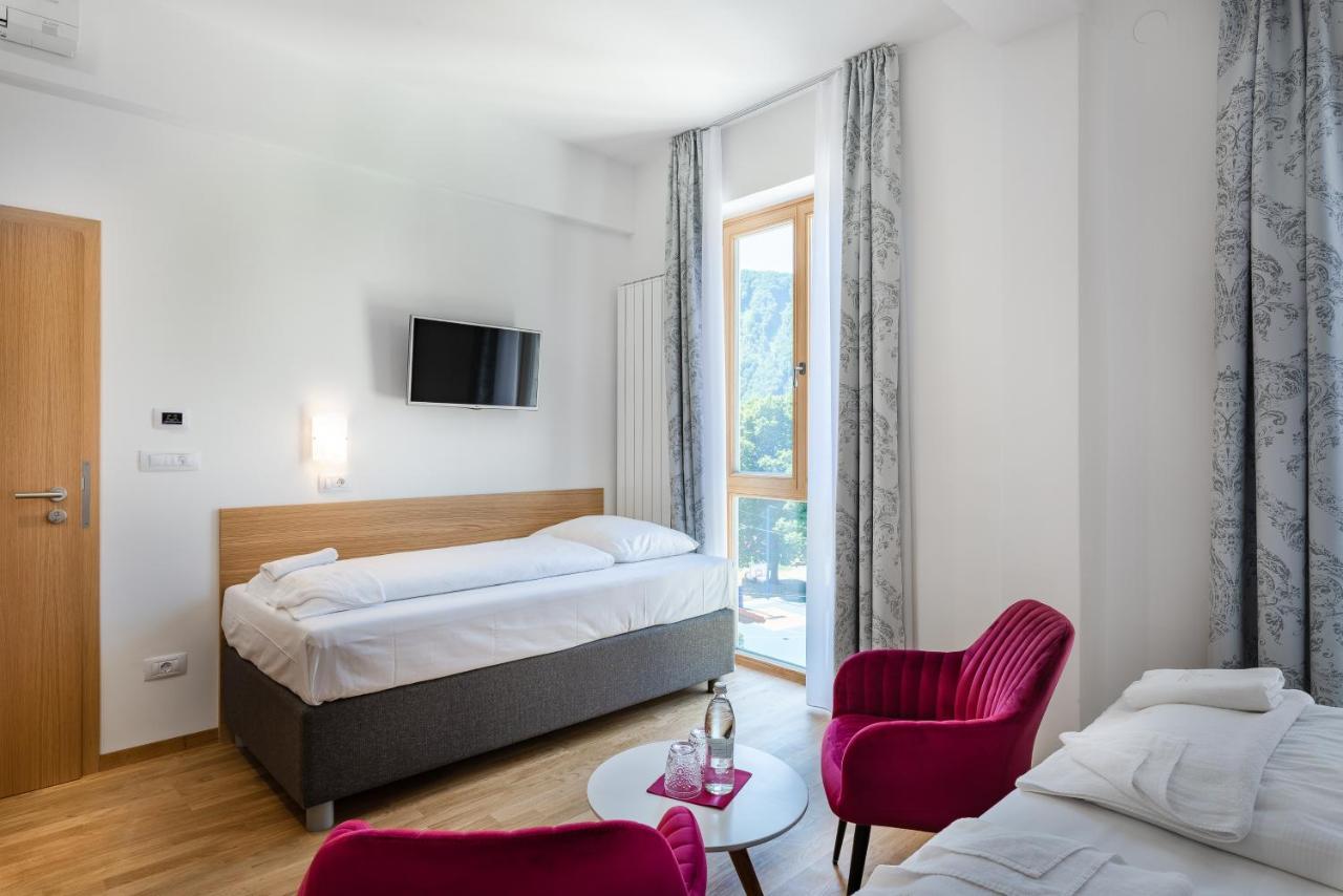 Hotel Dvorec Tolmin Exteriér fotografie