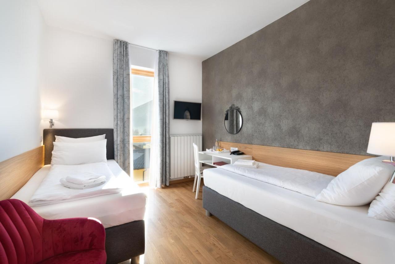 Hotel Dvorec Tolmin Exteriér fotografie