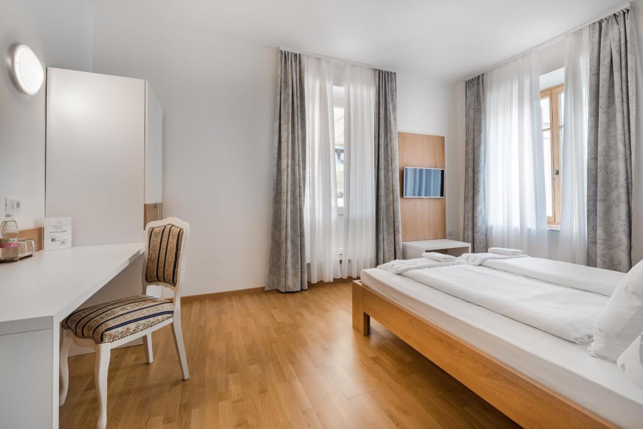 Hotel Dvorec Tolmin Exteriér fotografie