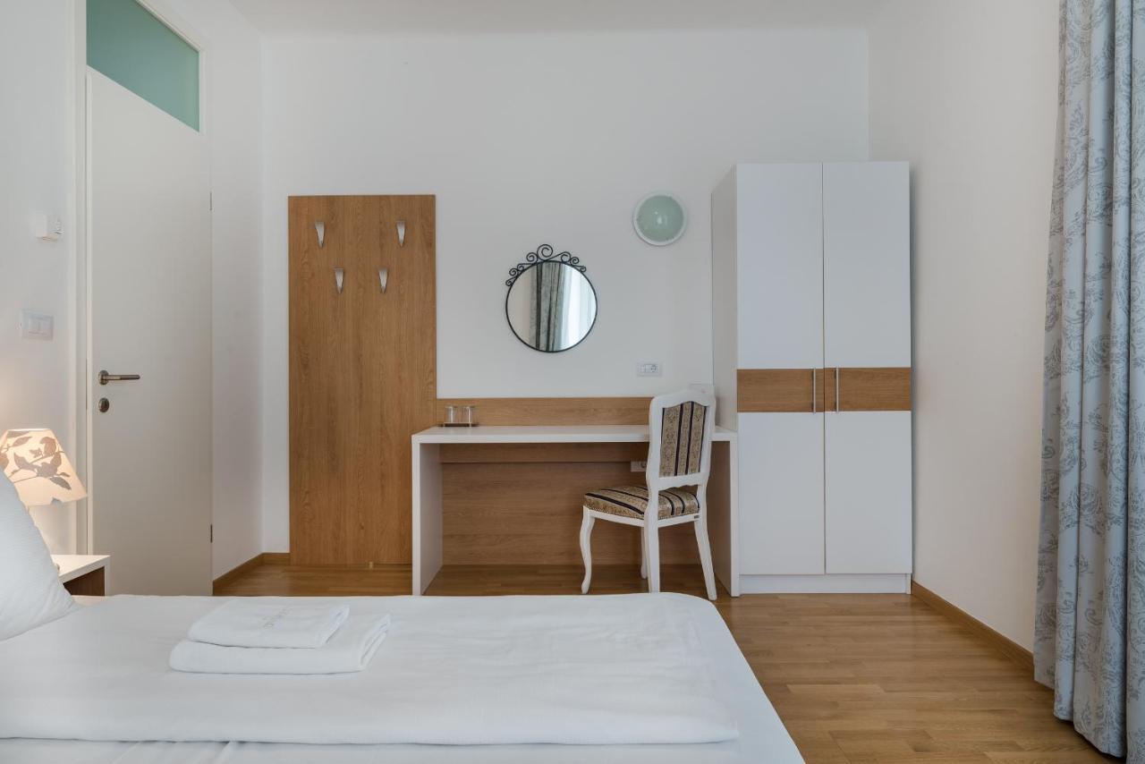 Hotel Dvorec Tolmin Exteriér fotografie
