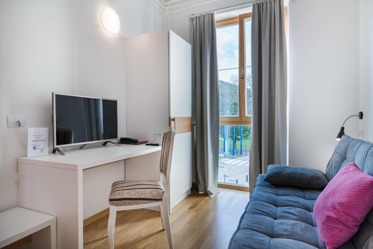 Hotel Dvorec Tolmin Exteriér fotografie